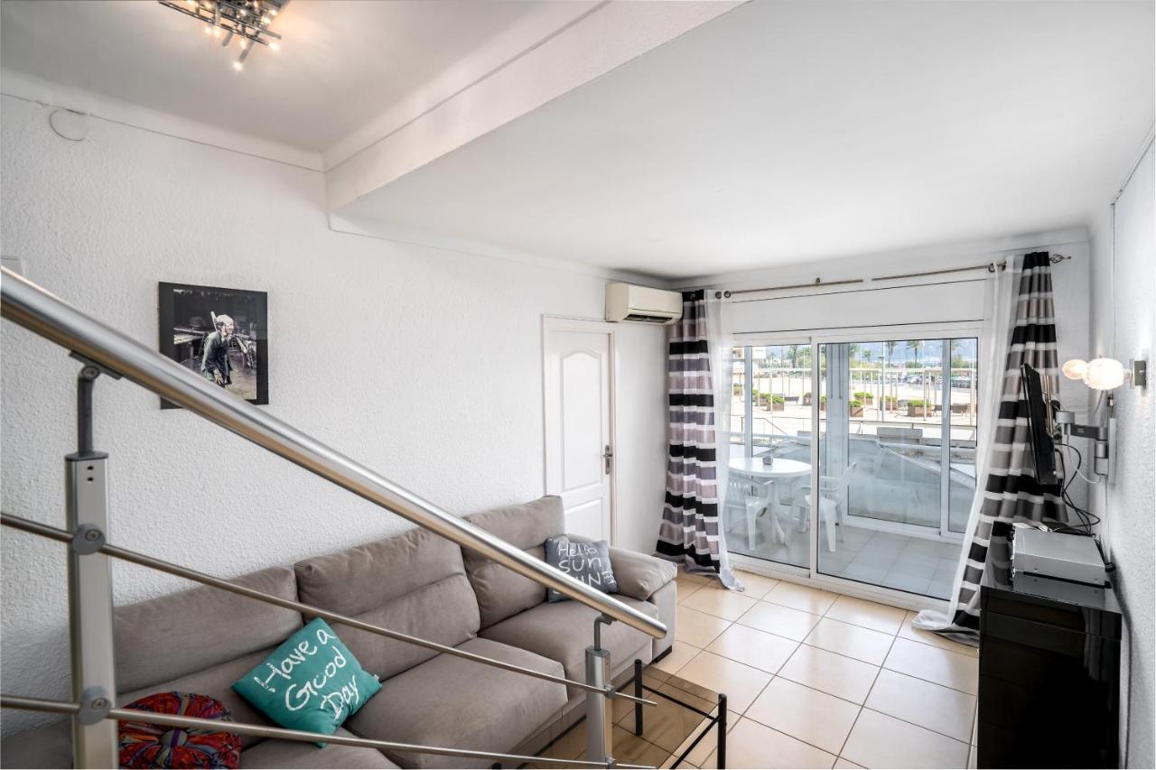 Apartamento Welcs Emp 018 Con Terraza Frente Al Mar Lägenhet Empuriabrava Exteriör bild