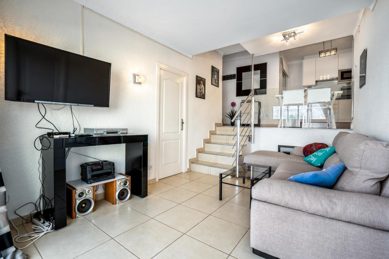 Apartamento Welcs Emp 018 Con Terraza Frente Al Mar Lägenhet Empuriabrava Exteriör bild